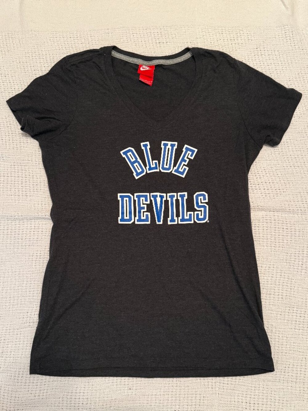 NIKE DUKE Blue Devils Womens tee Size Large V-neck